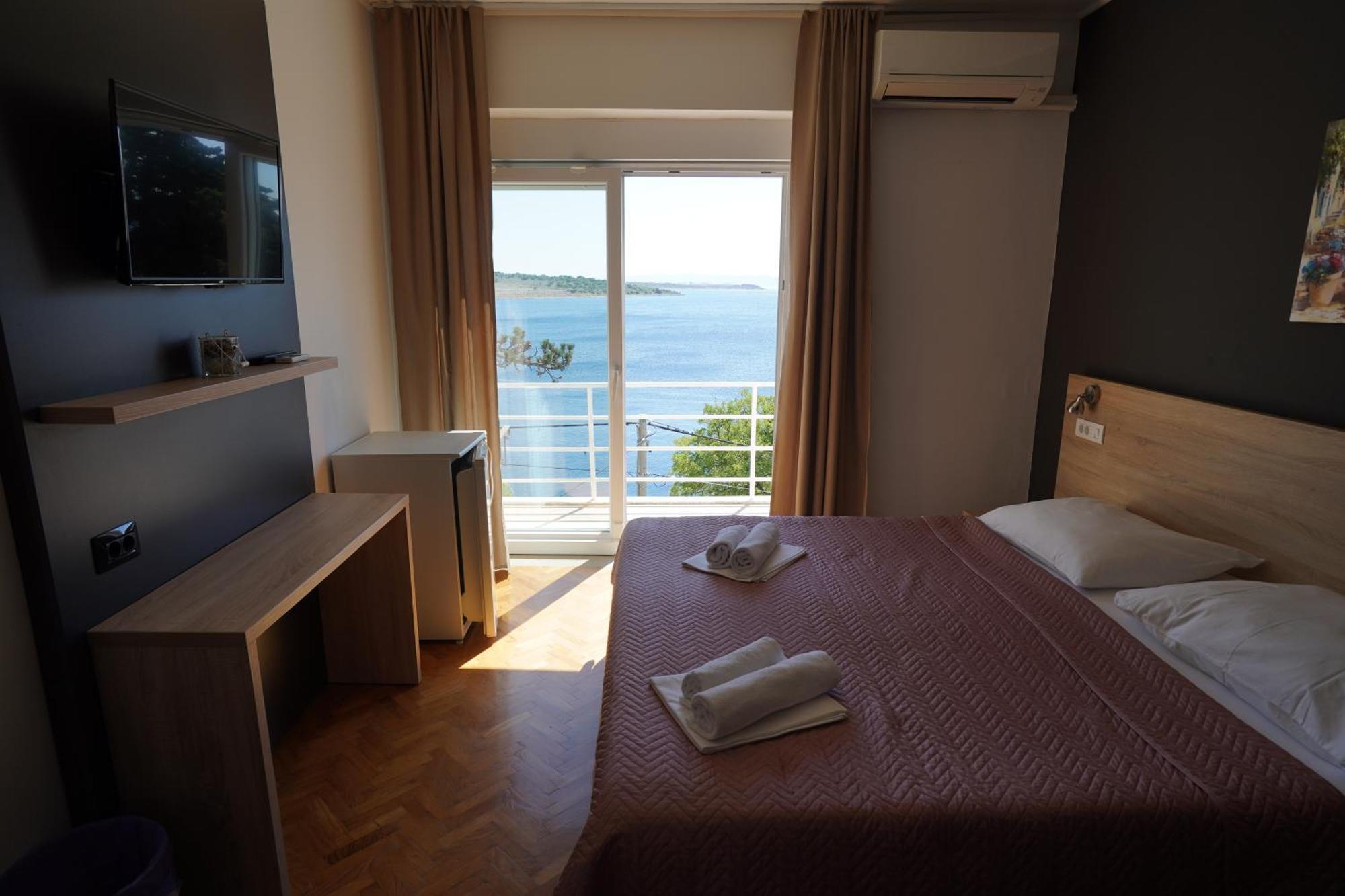 Rooms Villa Lucija Kraljevica Bagian luar foto