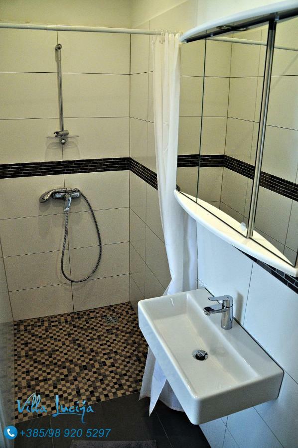 Rooms Villa Lucija Kraljevica Bagian luar foto